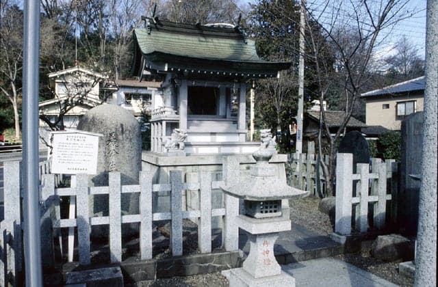 The birthplace of Yoshiko (Komon Shrine)