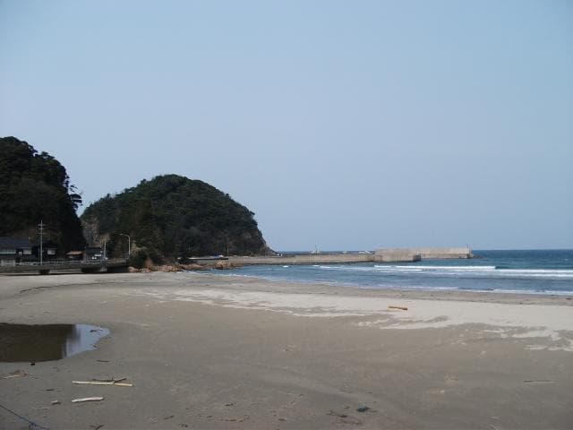 Sandy beach of Obao