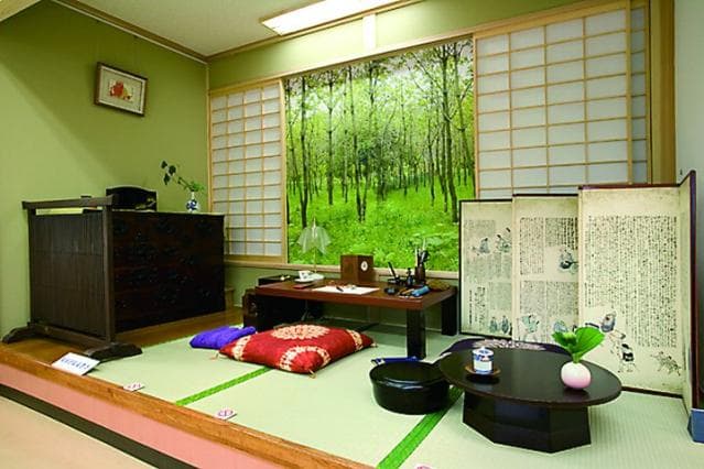 Inside the Jakucho Memorial Hall