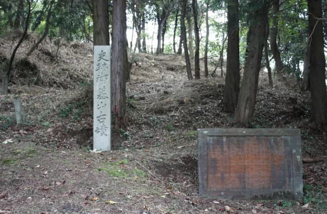 御墓山古墳