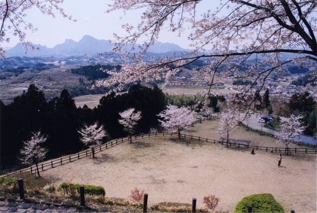 Gokan Castle Ruins Park