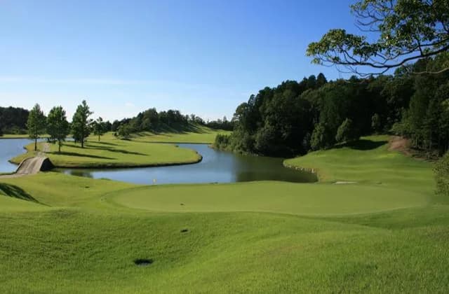 Overlooking the floating island from TGC18H Green