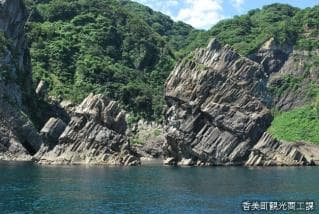 Hawk's nest island