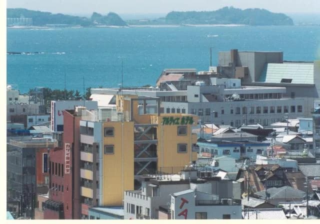 Surrounding scenery