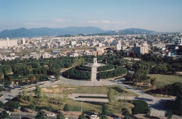 Statue of Emperor Kameyama