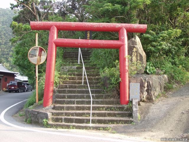 Yukimori Tairano Shrine Torii