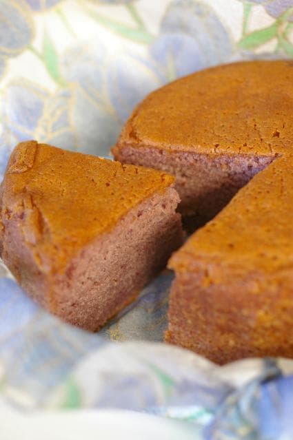 Banta's purple potato butter castella (Gathomaterio)