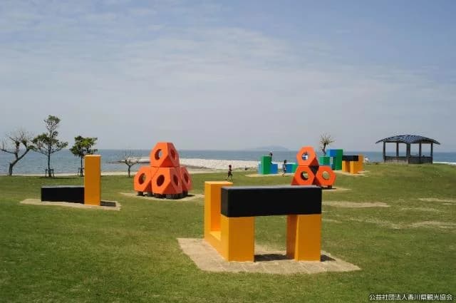 Works by Isamu Noguchi