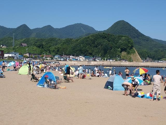 Strait Yokozuna Beach