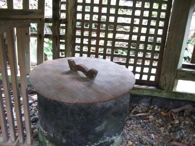 お産の井戸