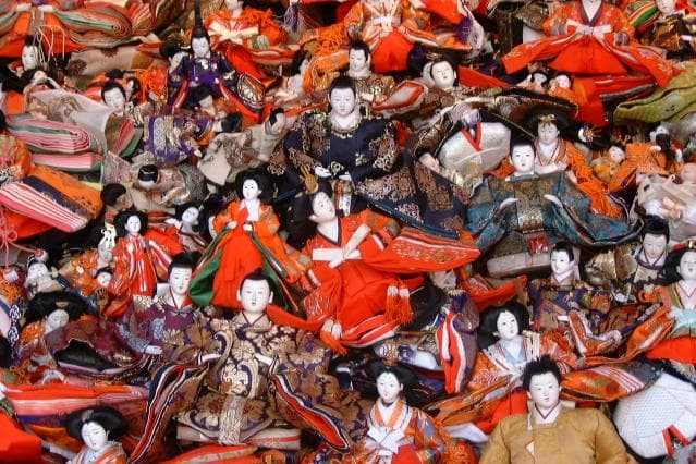 Hina dolls