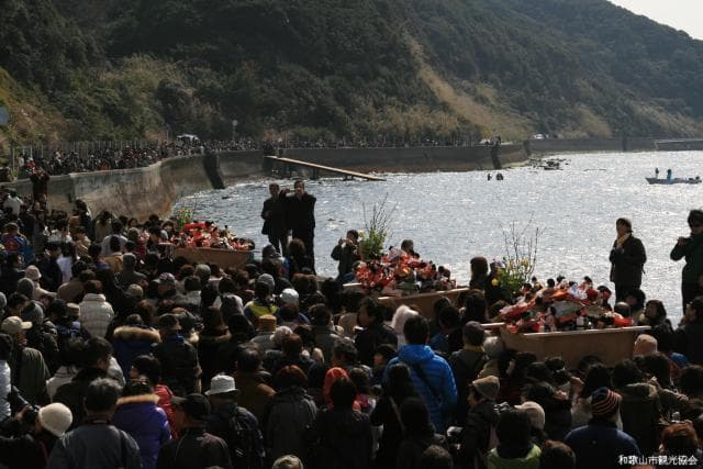 The Shinto ritual of Hina Nagashi