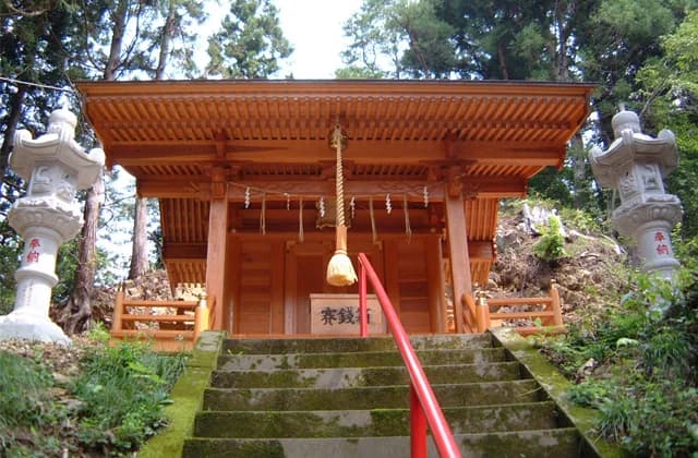 Hakusan Hime Shrine