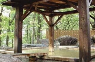"Arato no Yu" is a luxurious private hot spring bath for 40 minutes free.