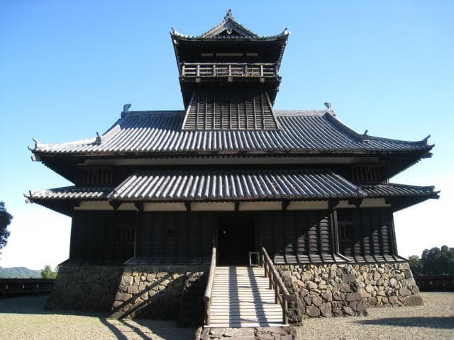 綾城