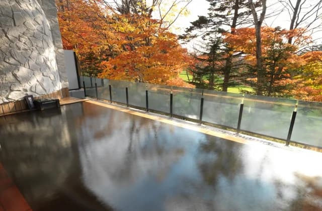 Natural hot spring maple maple