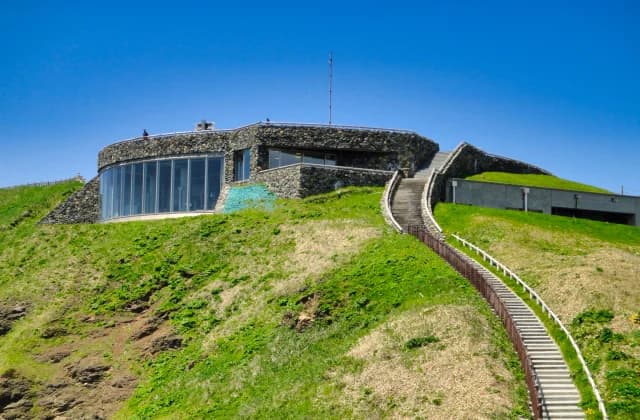 Cape Erimo-style mansion
