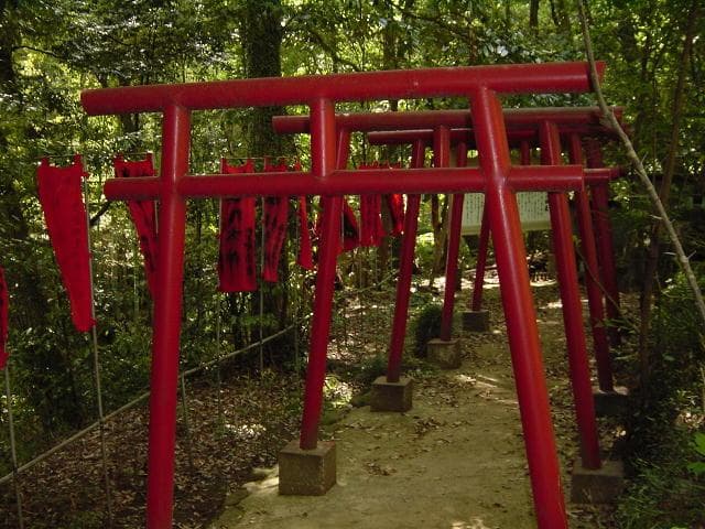 万葉公園 狸福神社