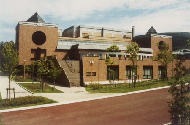 Nanae-cho Cultural Center