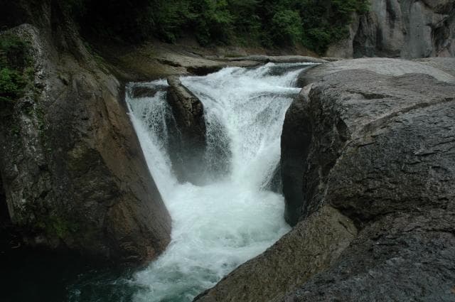 Masuhi Falls