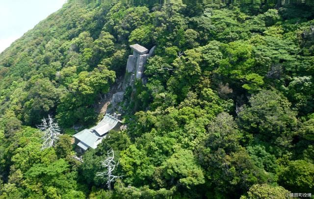 Kamishima Shrine off the coast