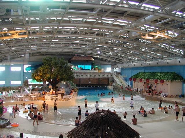 Kiryu Niisato Heated Pool Cali Bian Beach