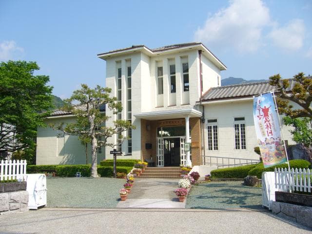 Exterior of Tomie Ohara Literature Museum