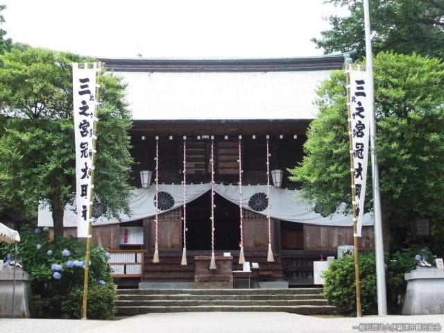 三之宮比々多神社