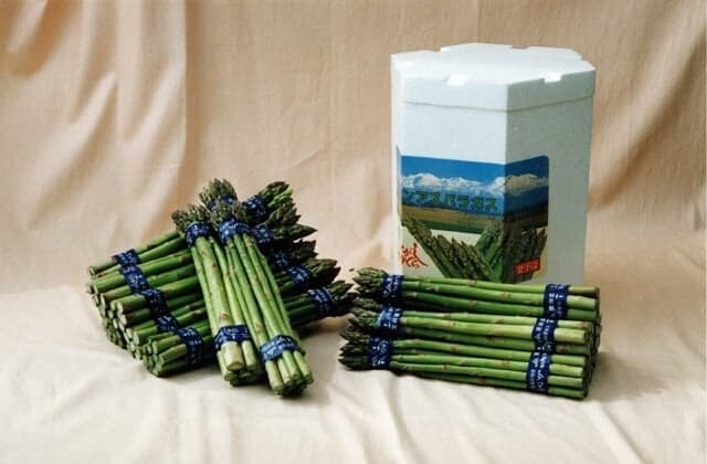 Green asparagus
