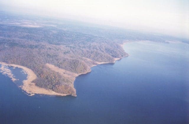 The ruins of the Kamiiwa Fort and the pits