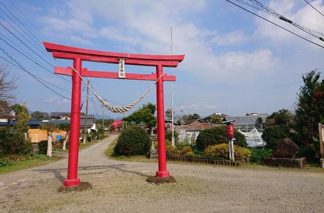 Entrance of Ishinuki Shrine