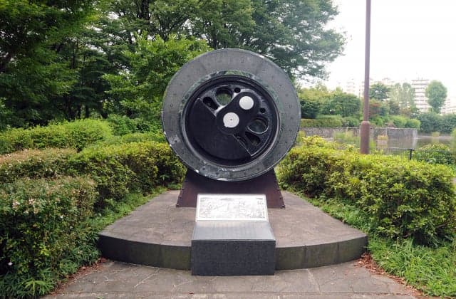 Railway Gakuen Monument