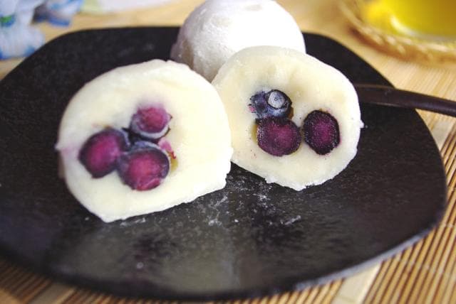 Blueberry Daifuku