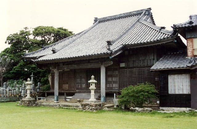 Takashi Unji Temple