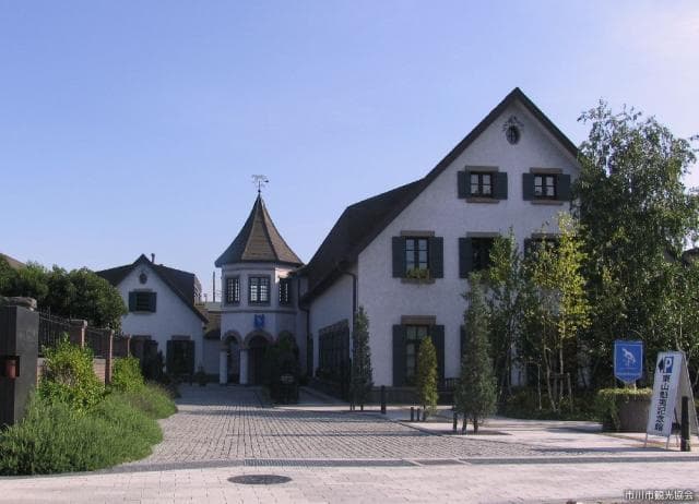 Ichikawa City Kaii Higashiyama Memorial Hall