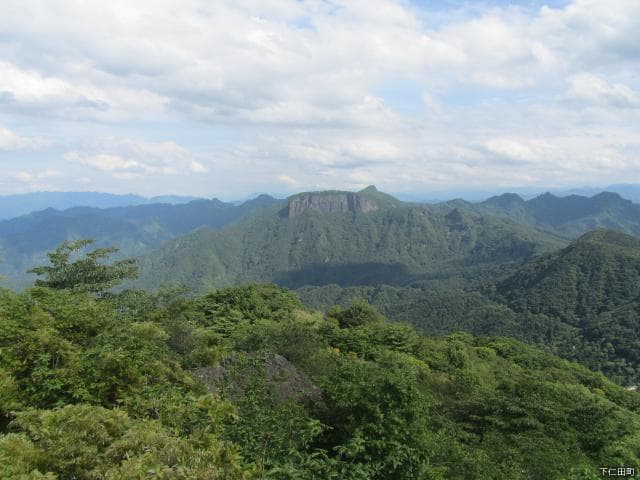 Stern rock from the monomi rock