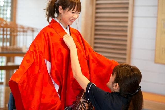 Try-on experience of Heian costumes