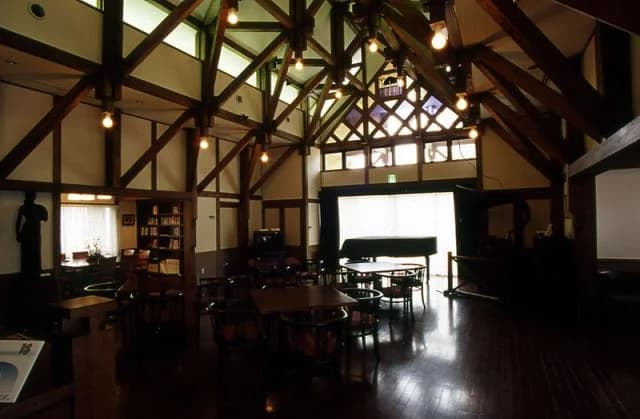 Salon