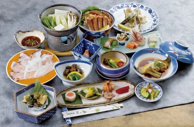 温泉旅館鹿の湯(夕食 1例)
