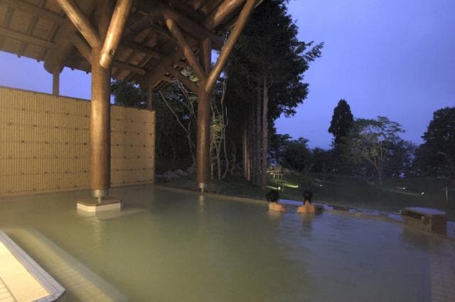 Open-air bath at Towada Prince Hotel