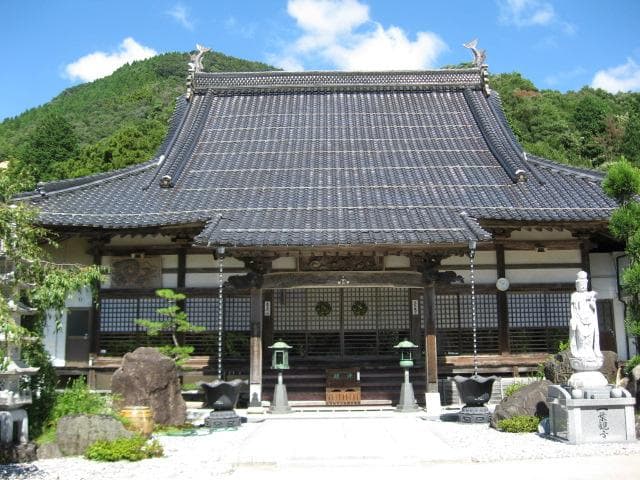 Main hall of Daijuji Temple