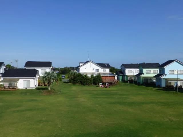 Barnet Village