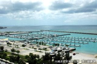 宜野湾港マリーナ