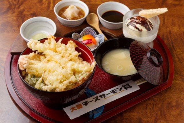 大樹チーズサーモン丼