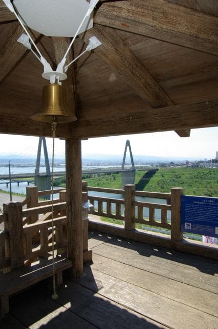 恋人の聖地鐘つき堂「幸せへの鐘」