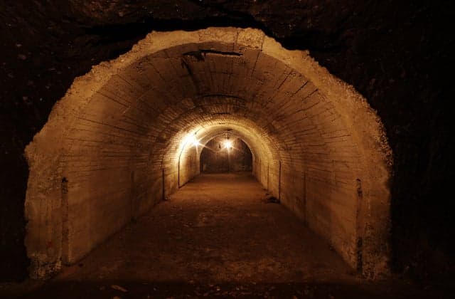 Underground torpedo adjustment area