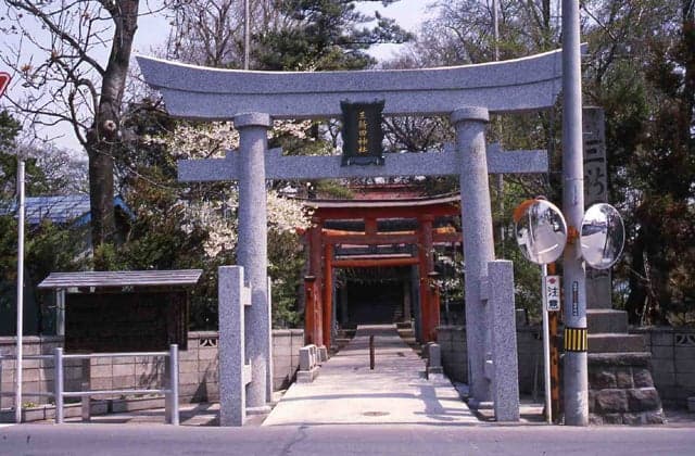 Sanshinden Shrine