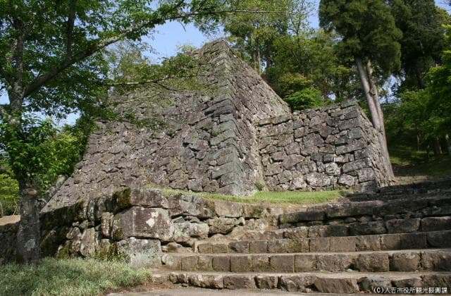 Hitoyoshi Castle Ruins