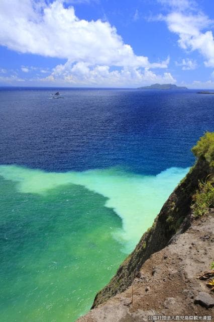 硫黄島の海