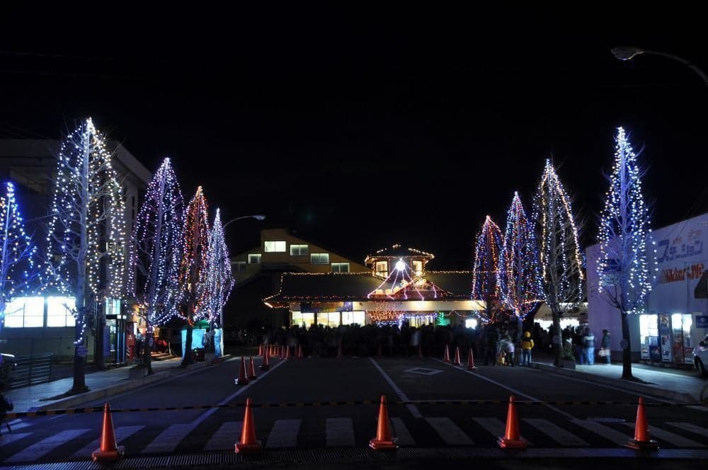 "Winter Firefly Street" in front of Toyosato Station